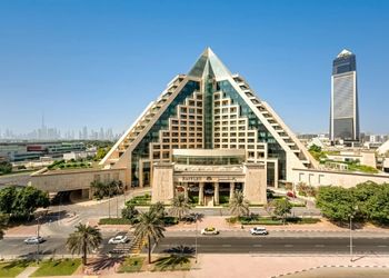 RAFFLES DUBAI